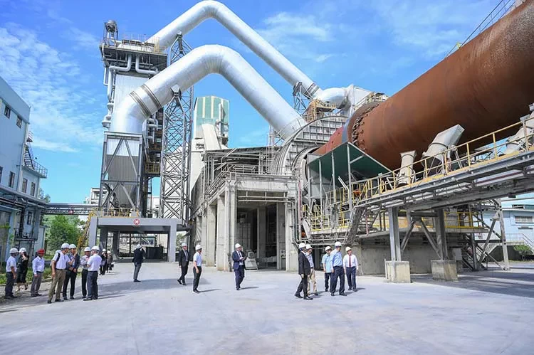 Dự án Hệ thống phát điện tận dụng nhiệt khí thải tại Xi măng Tân Thắng