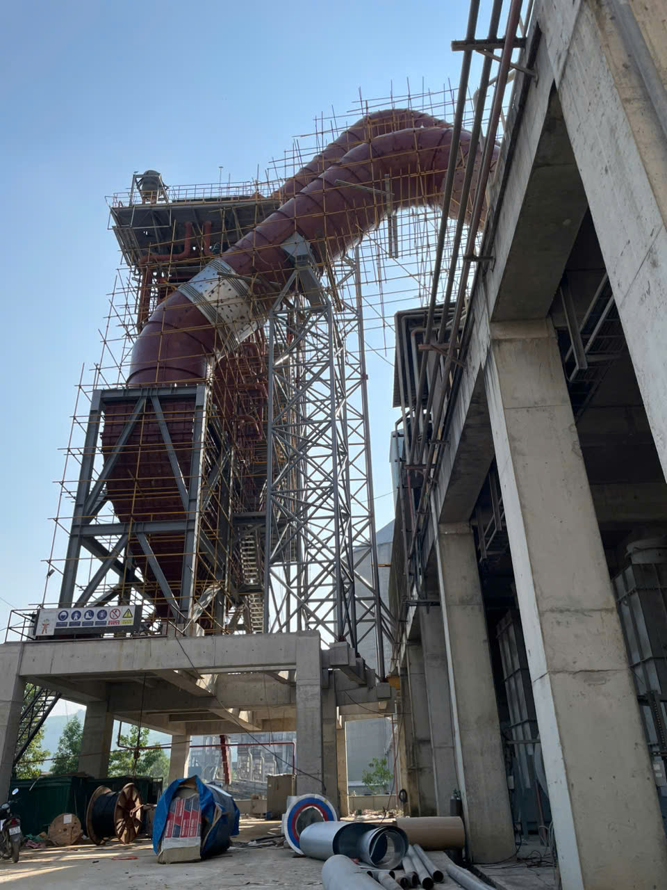 Refractory concrete and abrasion-resistant mortar works – Tan Thang Waste Heat 2024